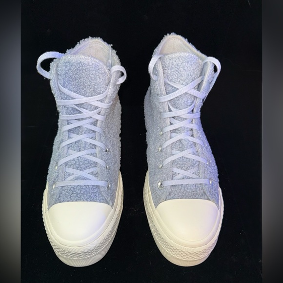 Converse Women's Sneakers in Light Blue and White - Picture 4 of 10